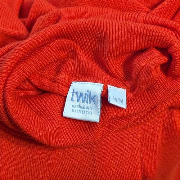 twik by SIMONS - Women's fitted orange turtleneck sweater, size MEDIUM - Picture 7 of 7